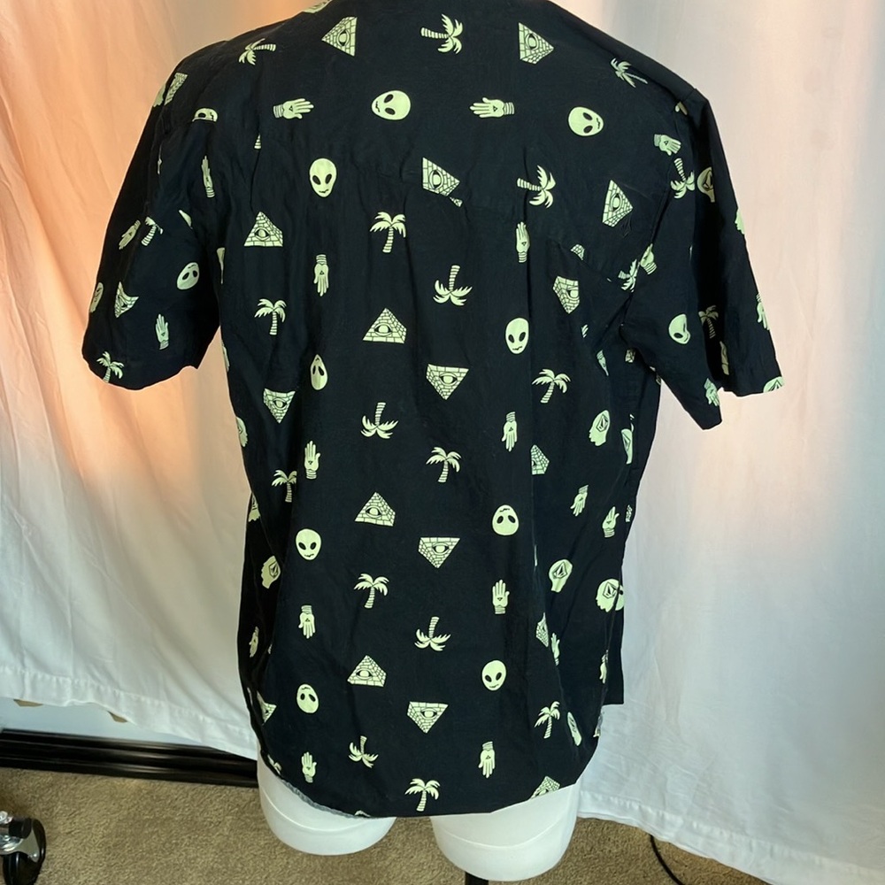 Volcom Men’s Button Up Shirt - image 2